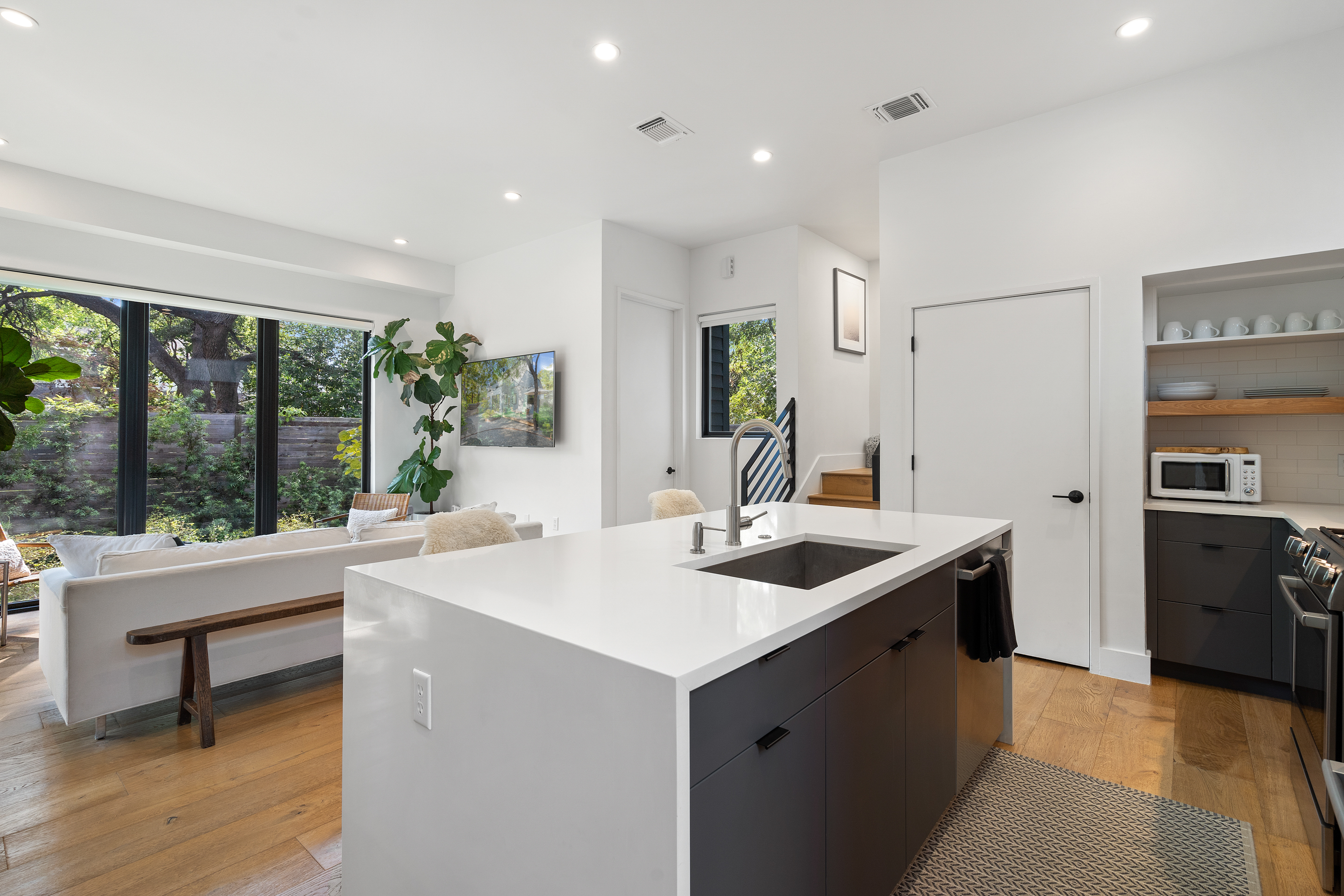 707 E. Live Oak Street, #2 