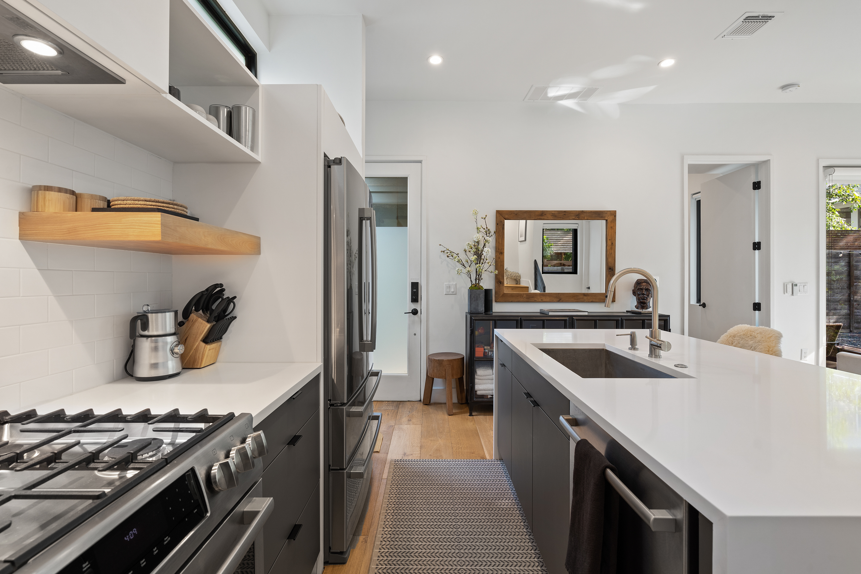 707 E. Live Oak Street, #2 
