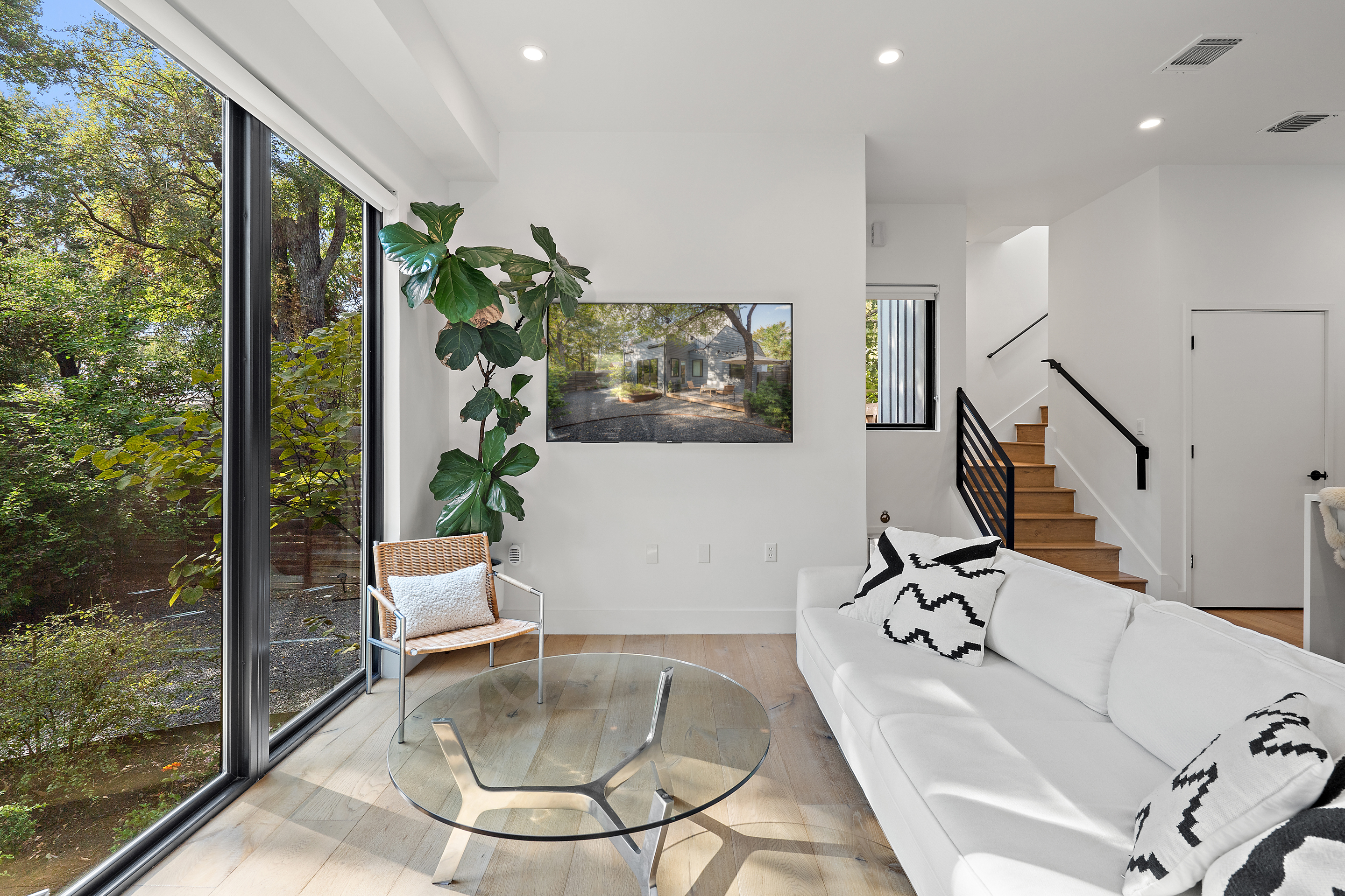 707 E. Live Oak Street, #2 