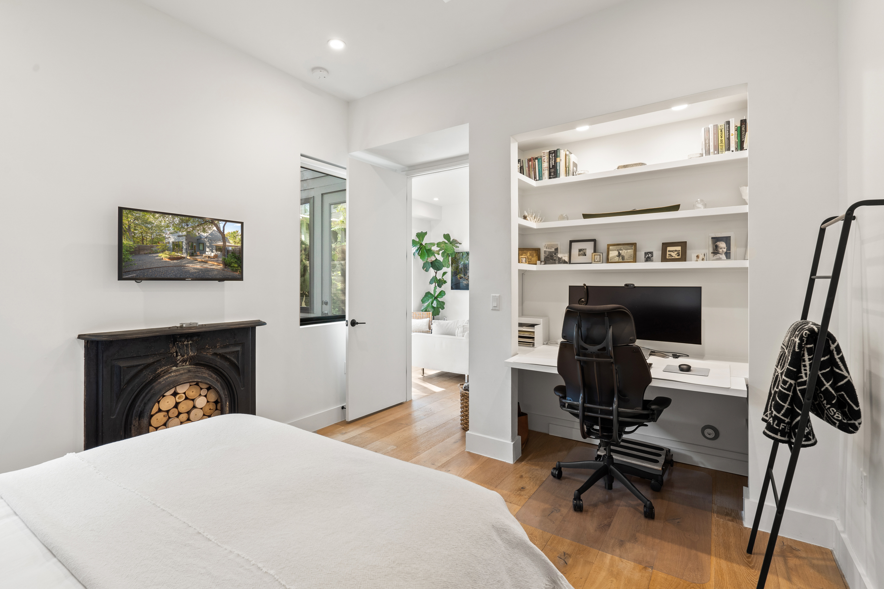 707 E. Live Oak Street, #2 