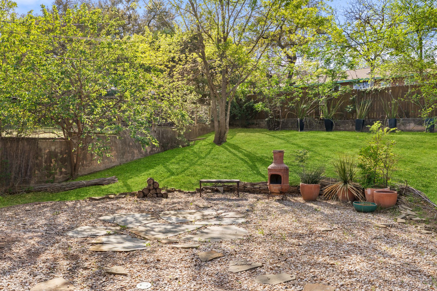 2212 East Side Drive 