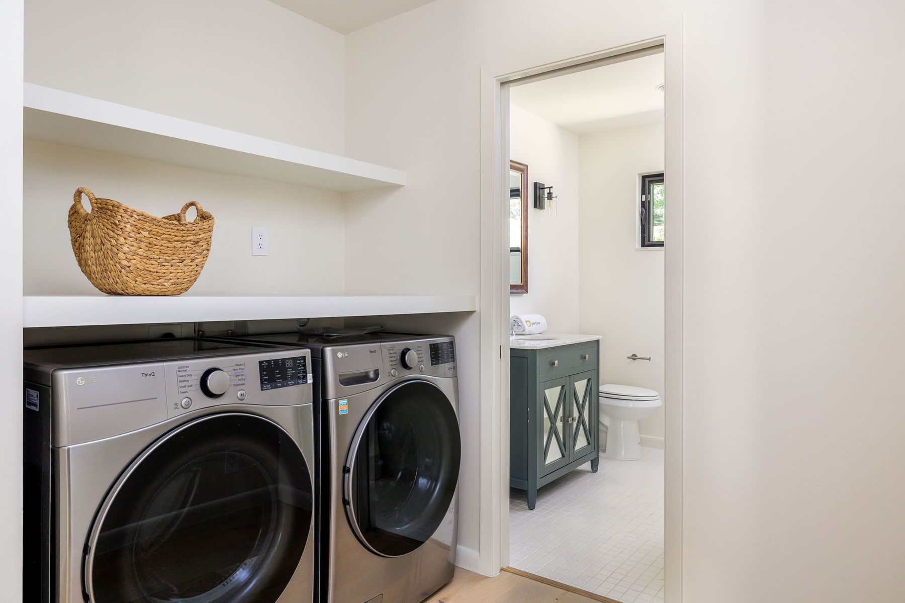 2212 East Side Drive 