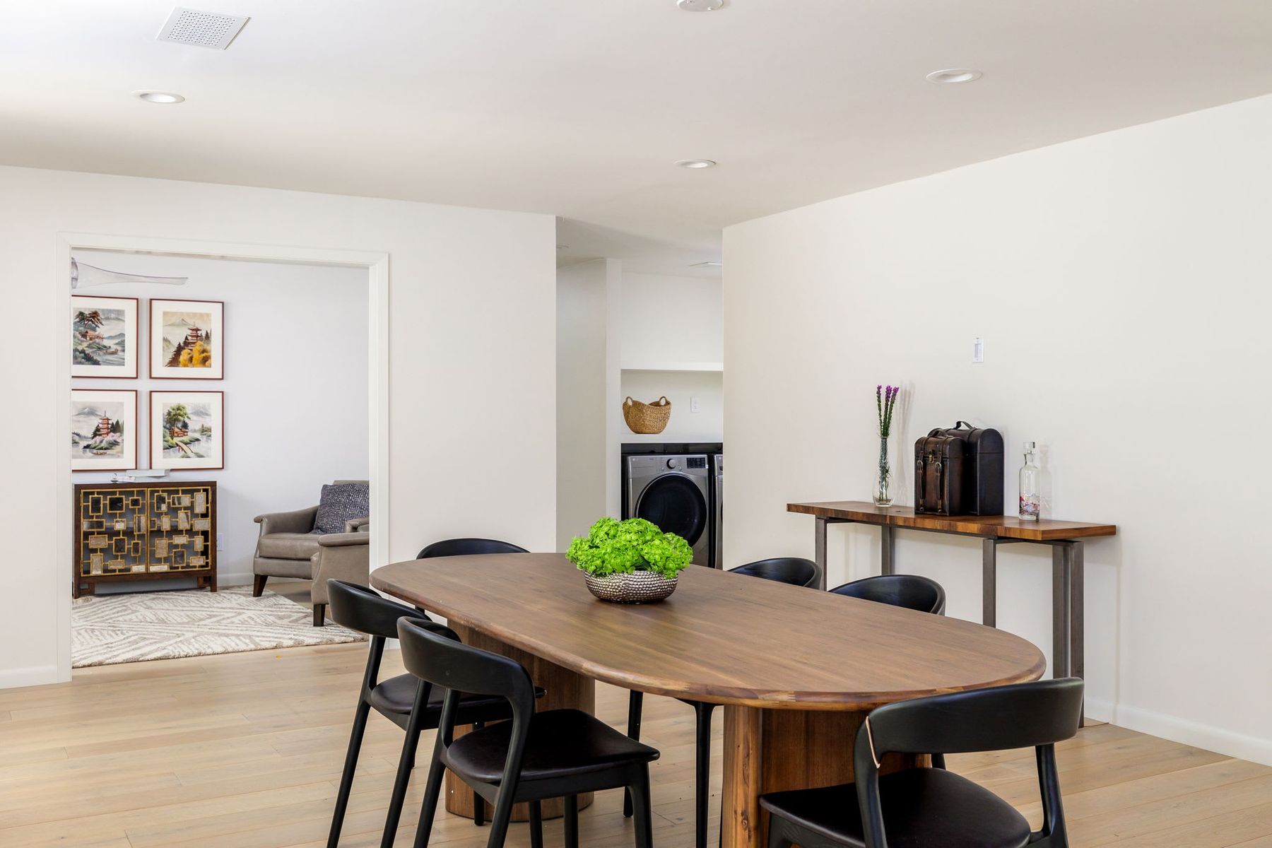 2212 East Side Drive 