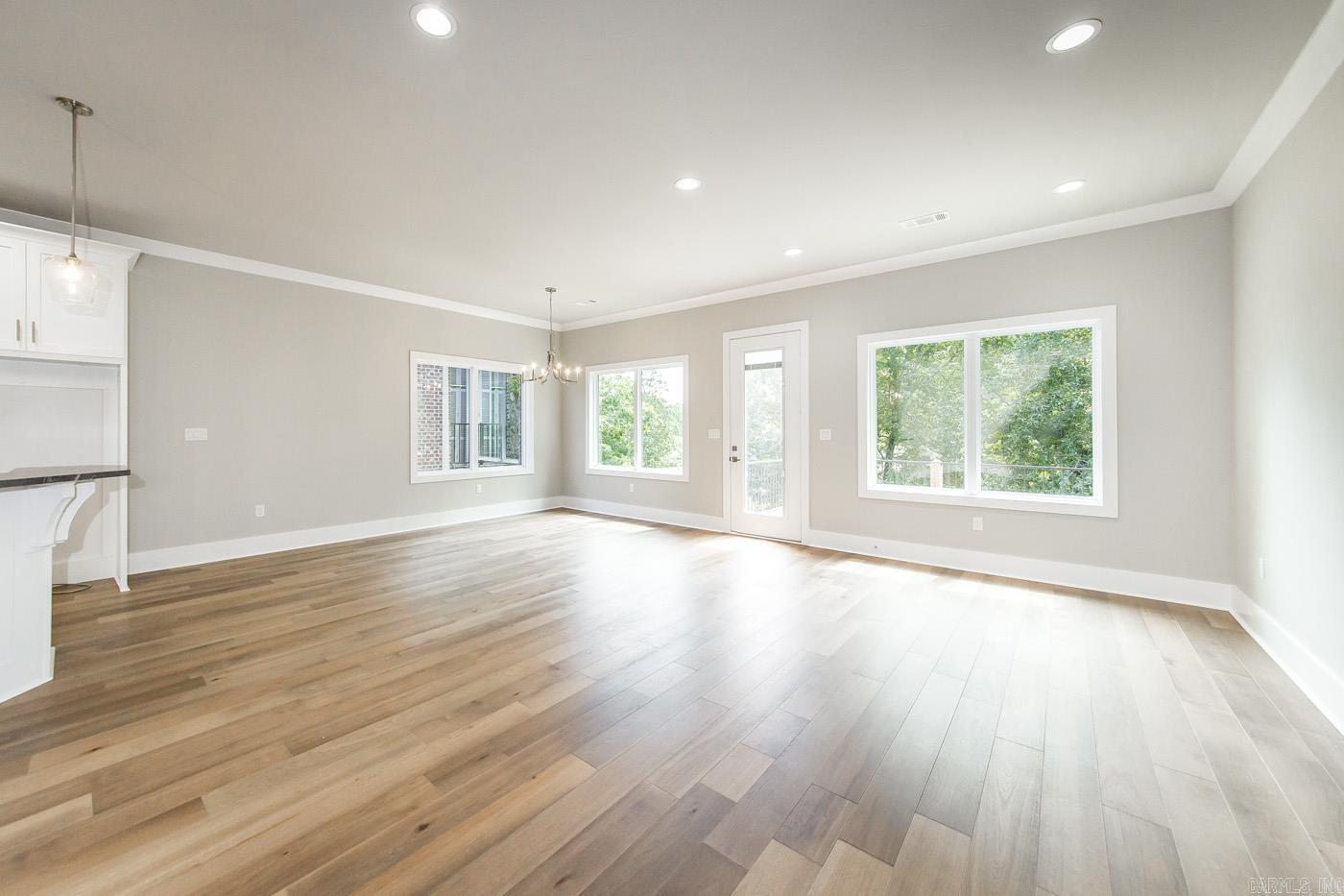 7204 Scotthaven