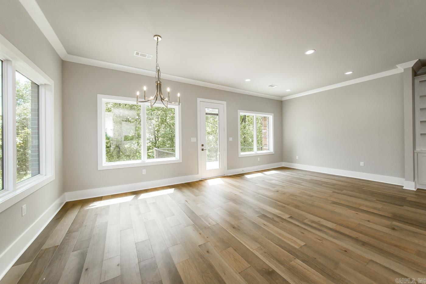 7204 Scotthaven