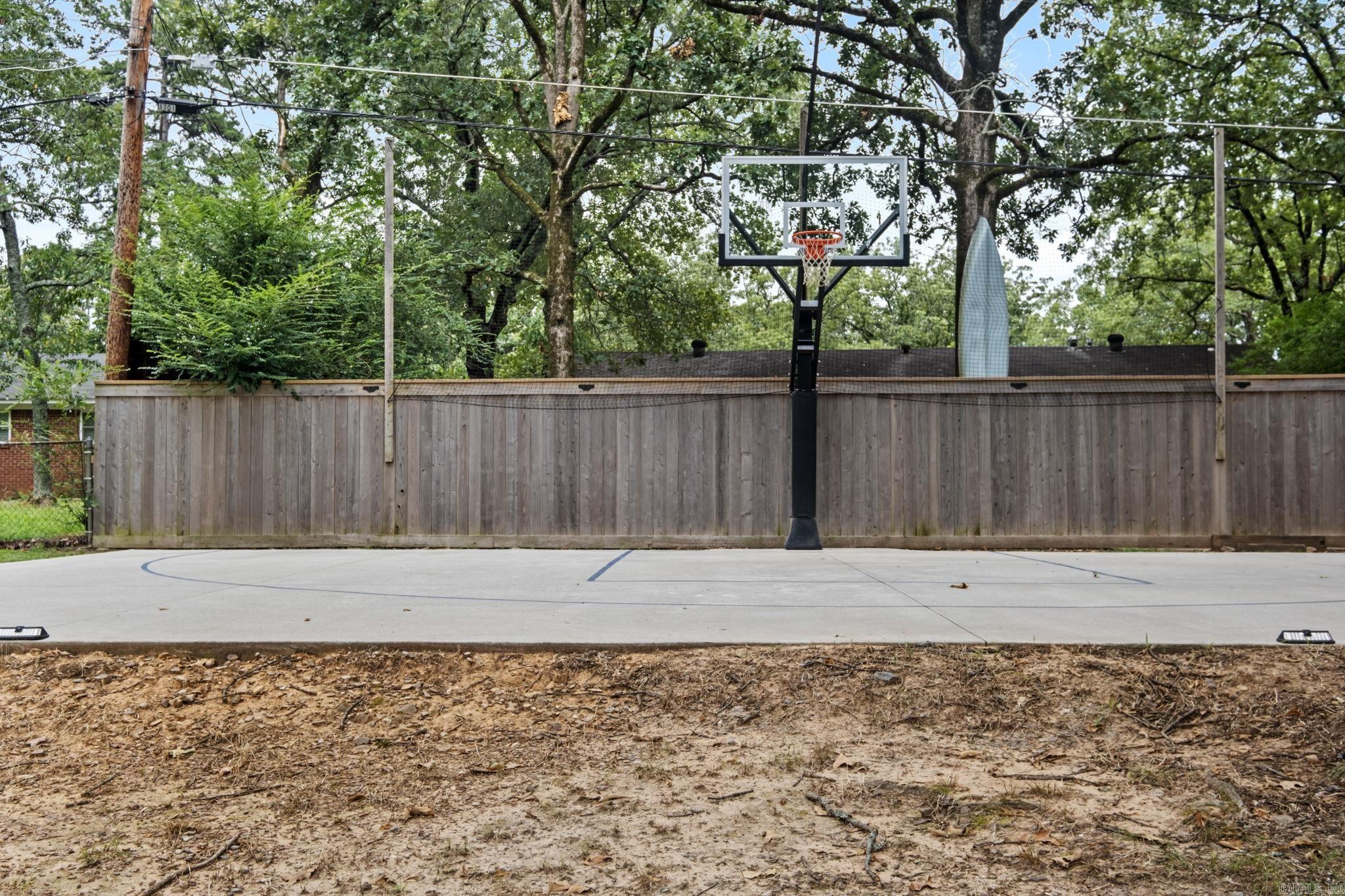 1628 Northline Drive