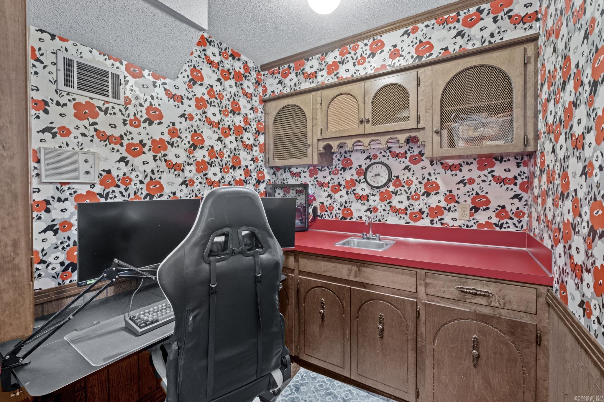 1628 Northline Drive