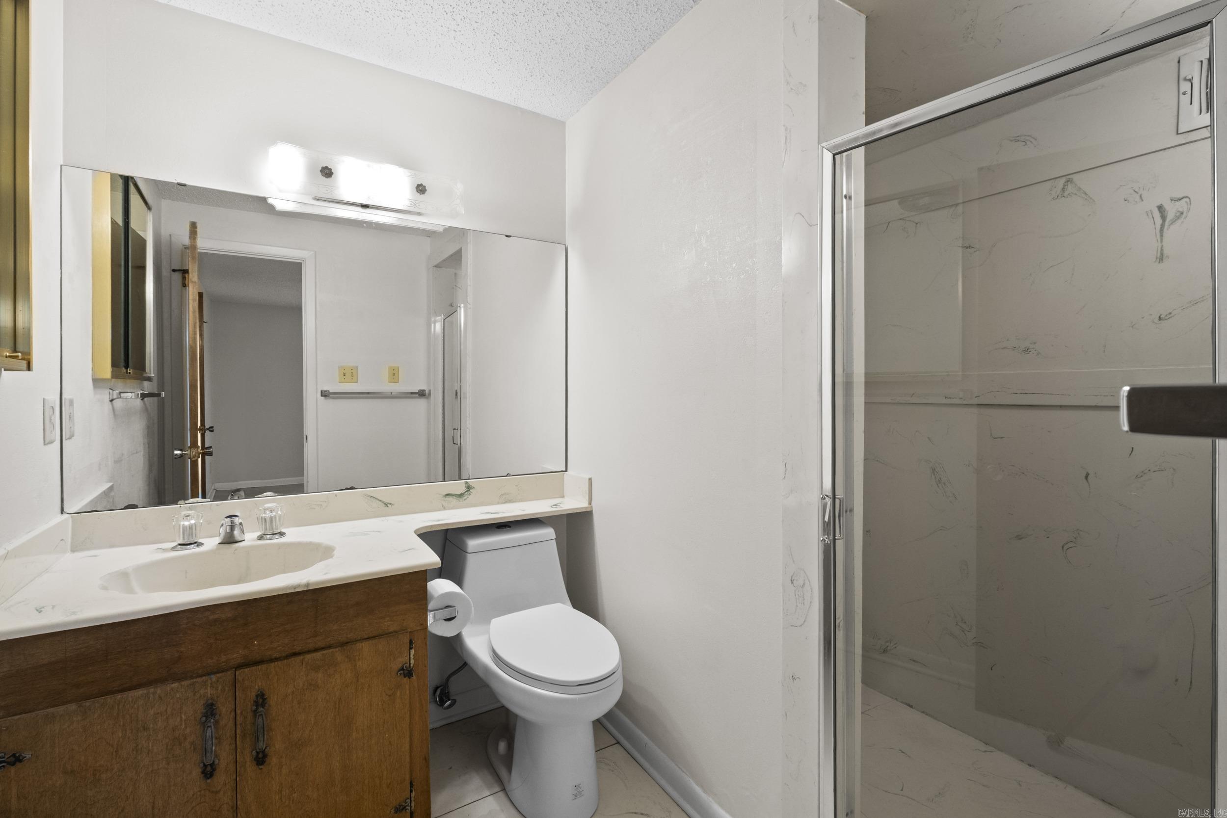 5605 N Walnut Rd. Road