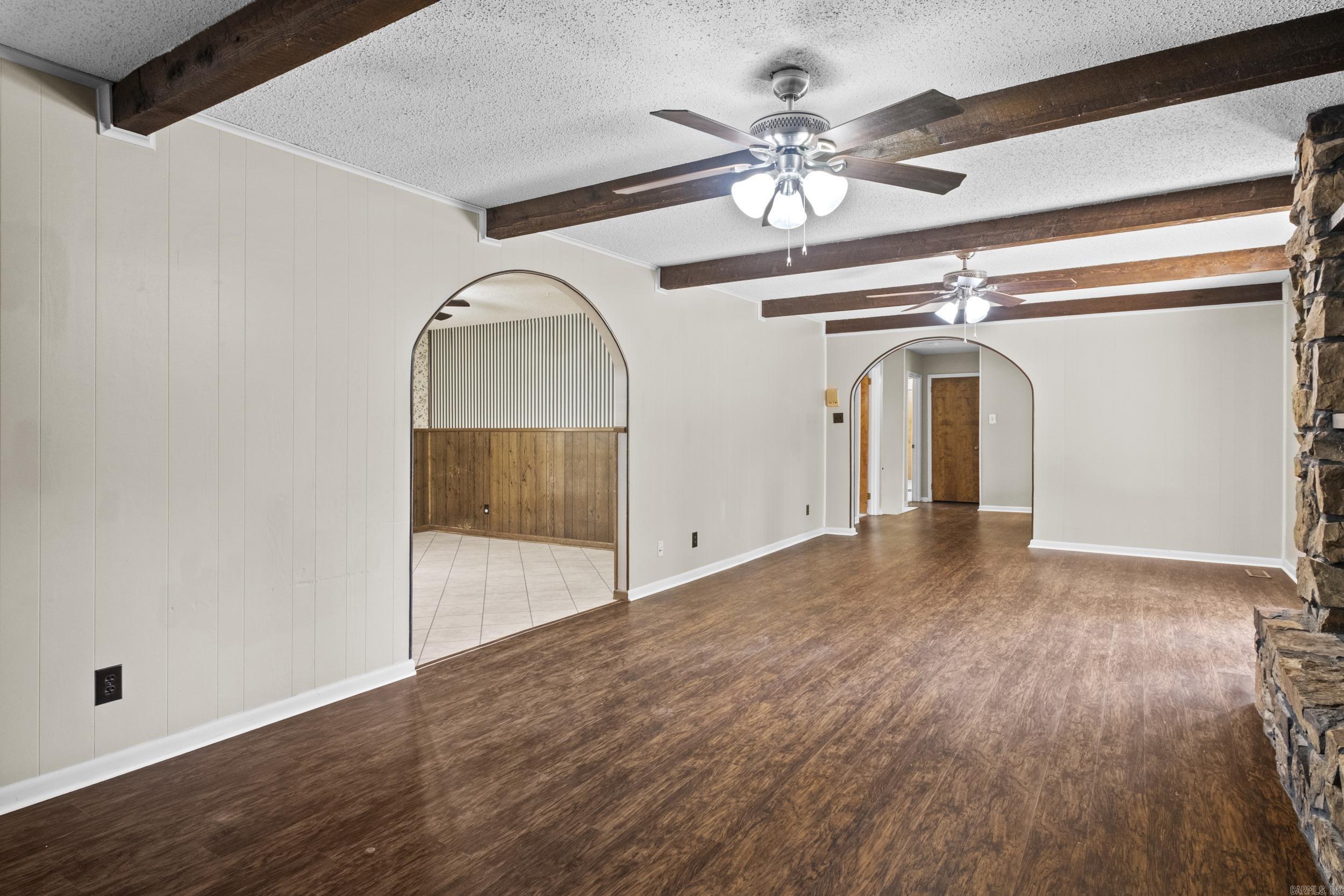 5605 N Walnut Rd. Road