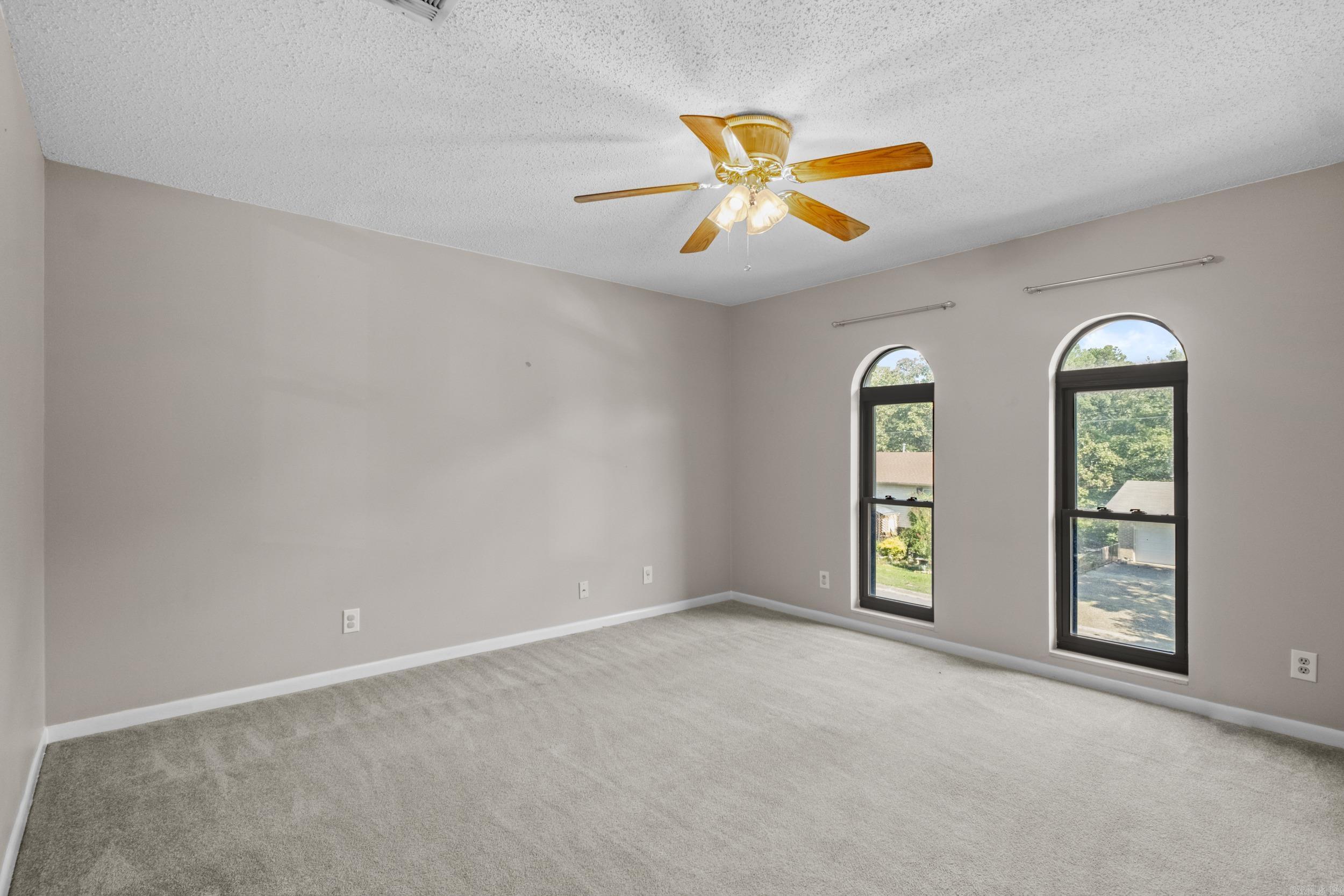 5605 N Walnut Rd. Road