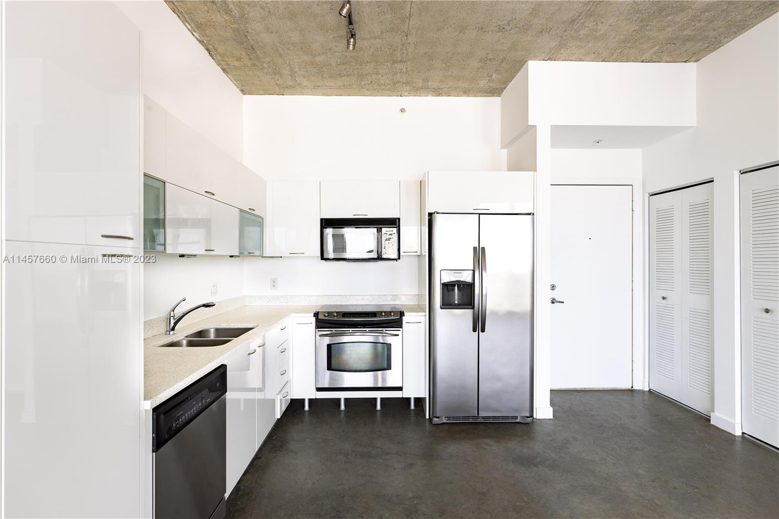 133 NE 2nd Ave # 3115
