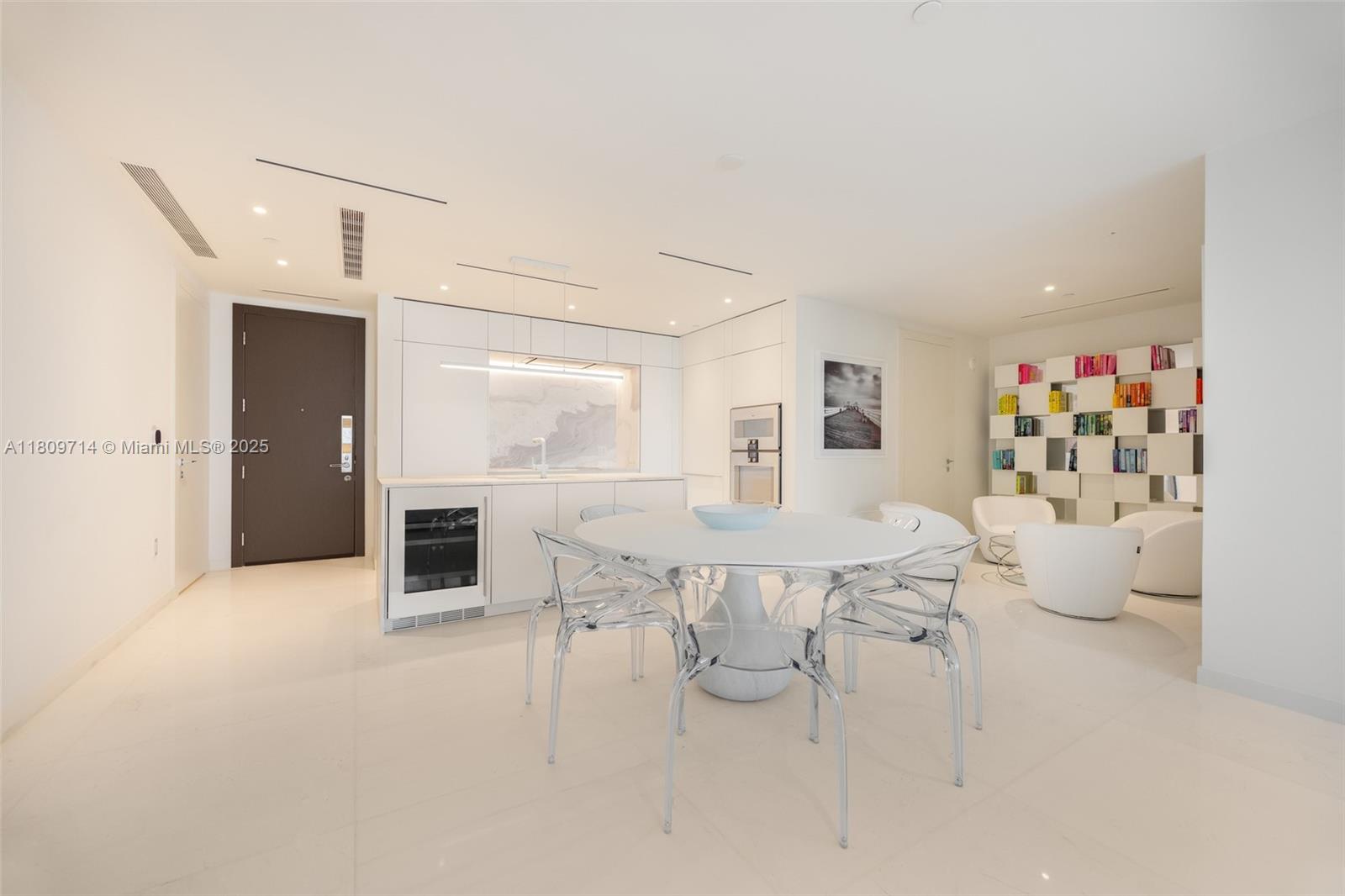 300 Biscayne Boulevard Way # 5205W