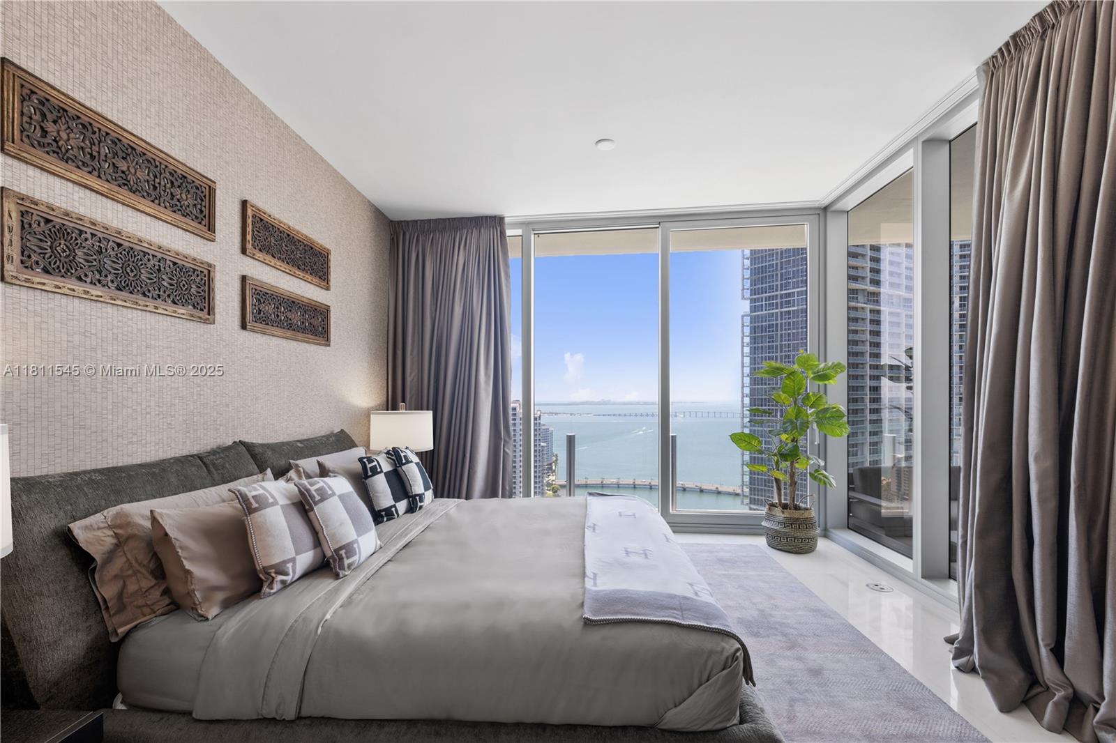 300 Biscayne Blvd Way # 3104