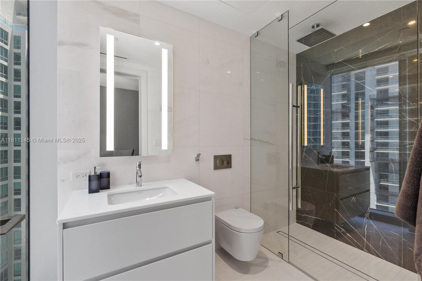 300 Biscayne Blvd Way # 3104