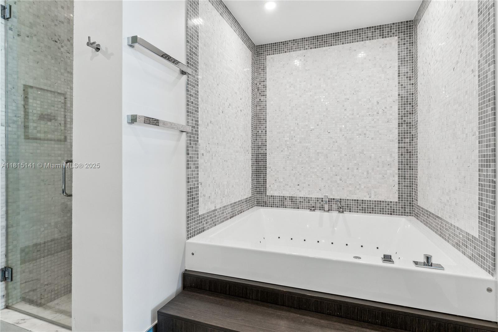 200 Biscayne Boulevard Way # 4912