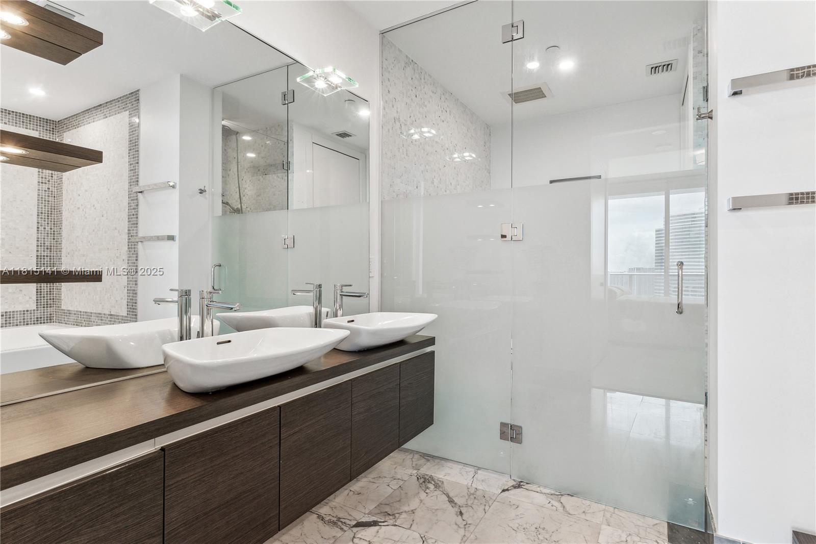 200 Biscayne Boulevard Way # 4912