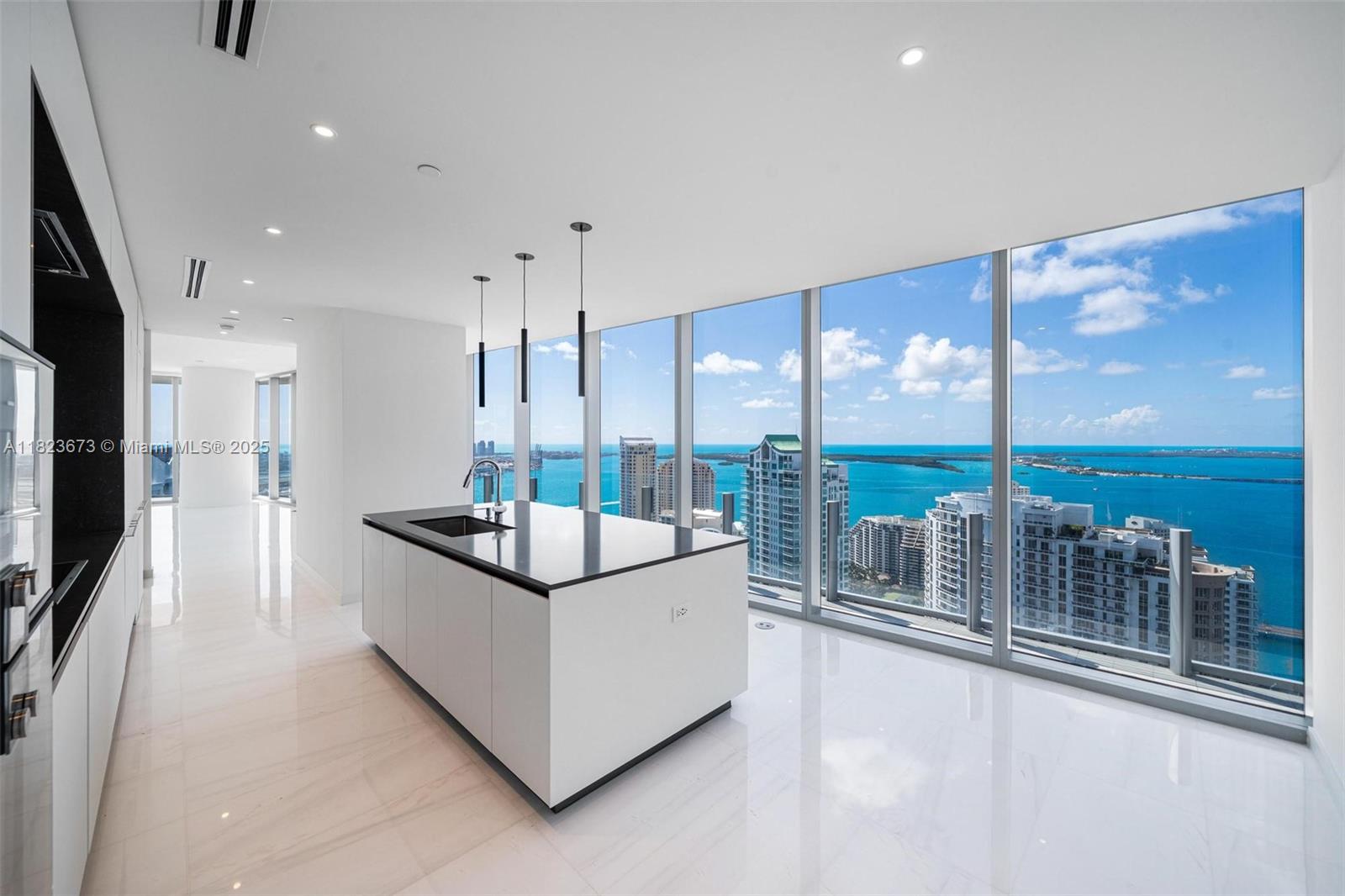 300 Biscayne Blvd Way # 4301