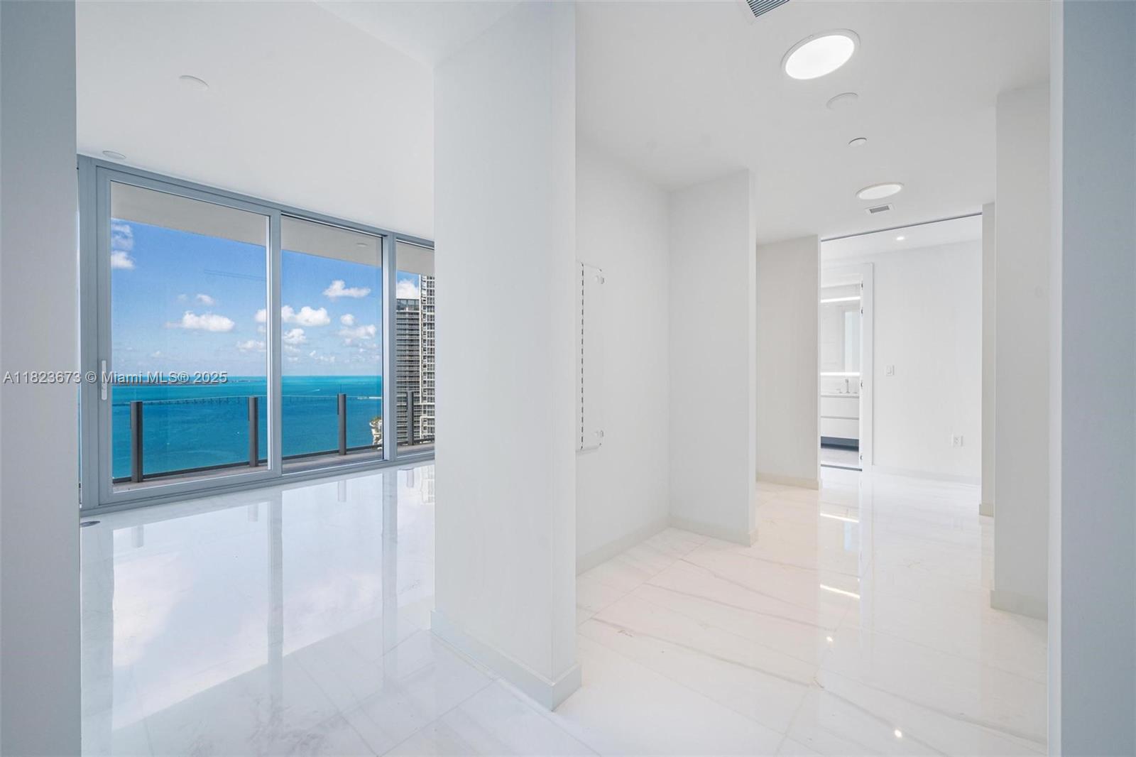 300 Biscayne Blvd Way # 4301