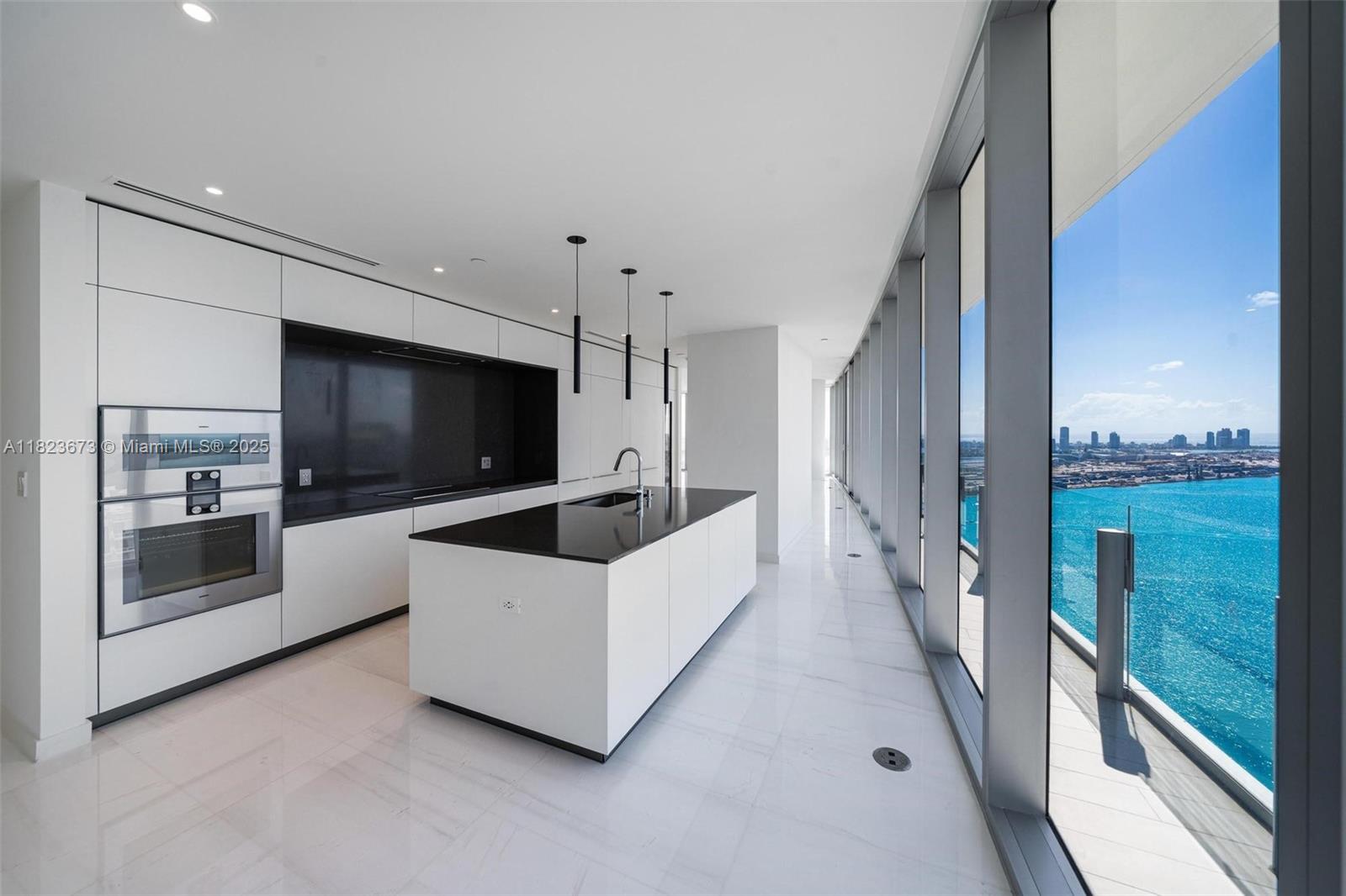 300 Biscayne Blvd Way # 4301