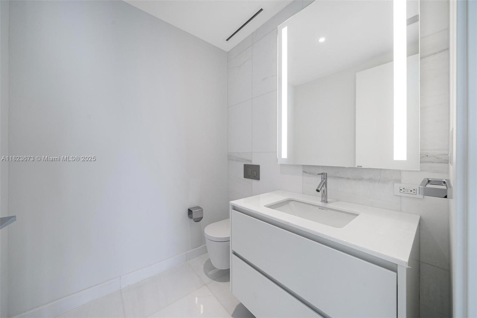 300 Biscayne Blvd Way # 4301