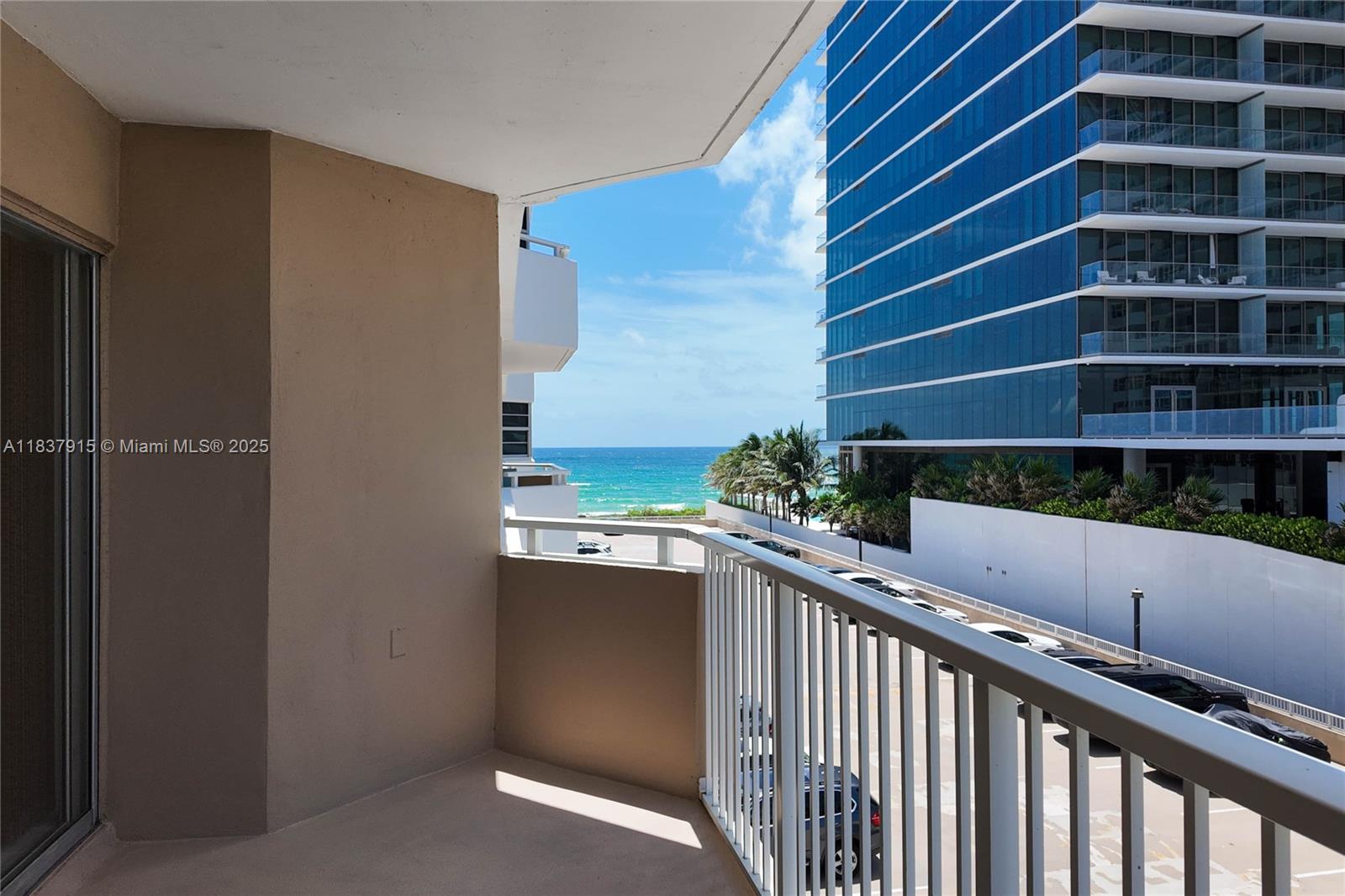 1980 S Ocean Dr # 3A