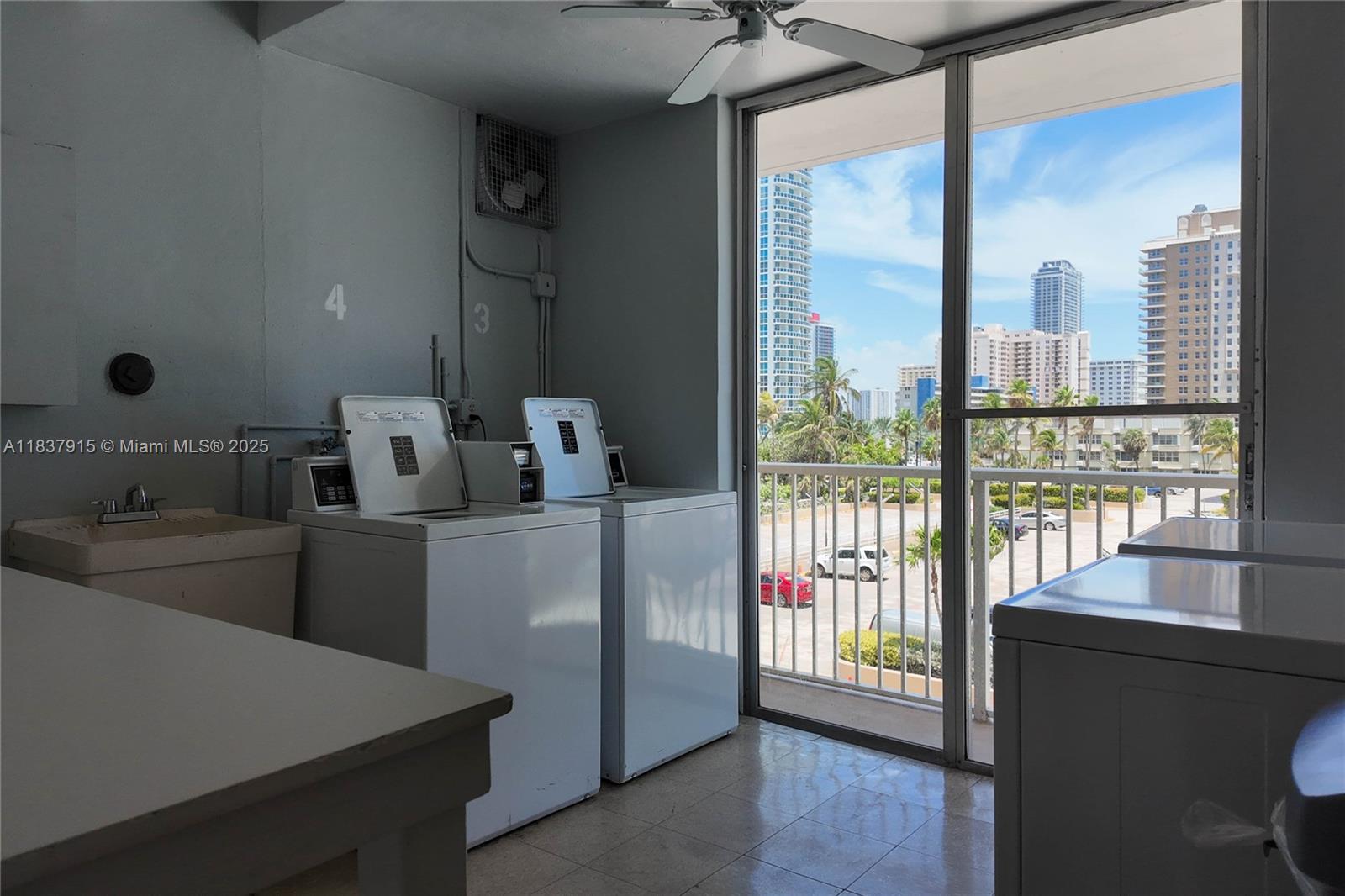 1980 S Ocean Dr # 3A