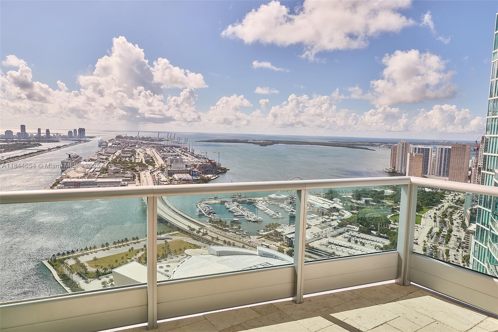 900 Biscayne Blvd # 5601