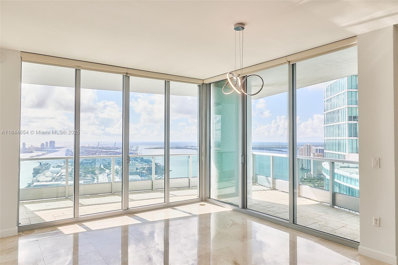 900 Biscayne Blvd # 5601