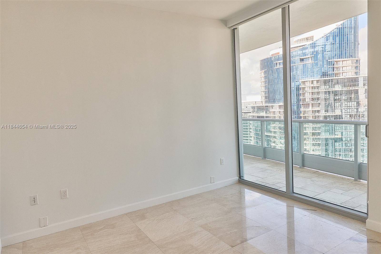 900 Biscayne Blvd # 5601