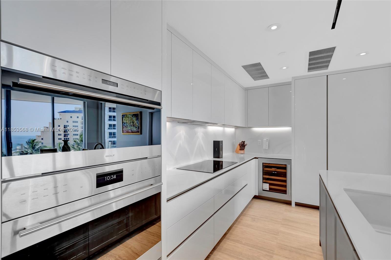 525 N Fort Lauderdale Beach Blvd Unit: 802