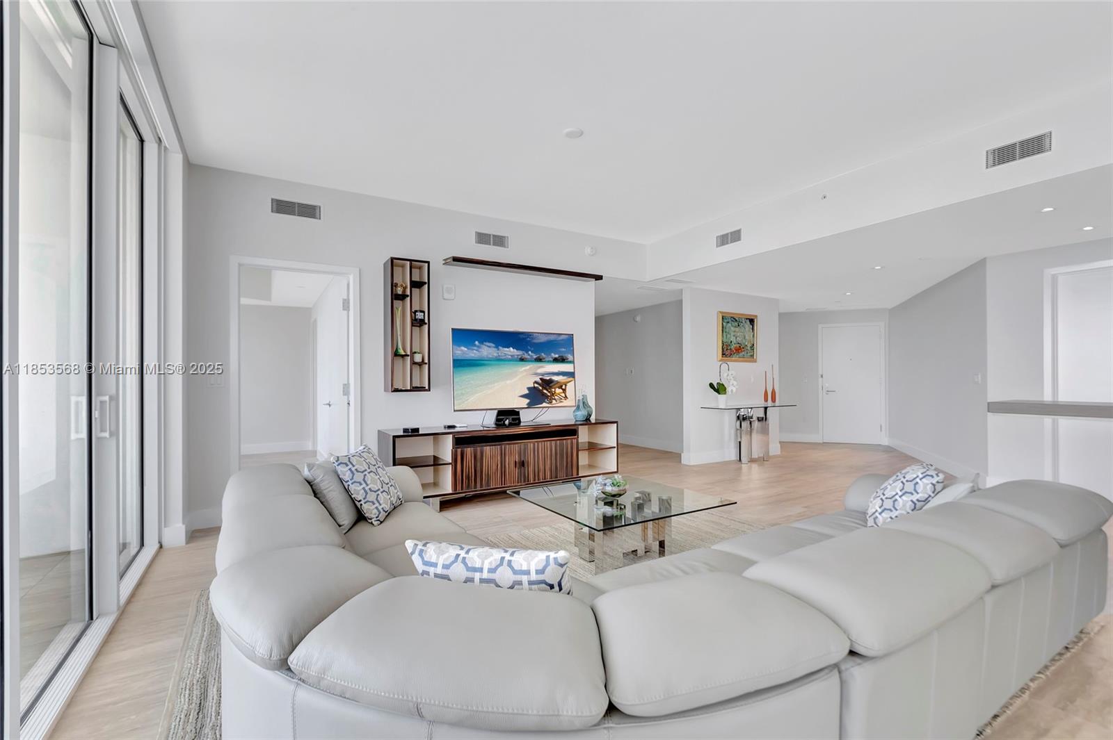 525 N Fort Lauderdale Beach Blvd Unit: 802