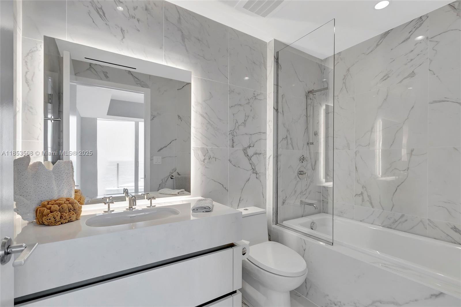 525 N Fort Lauderdale Beach Blvd Unit: 802