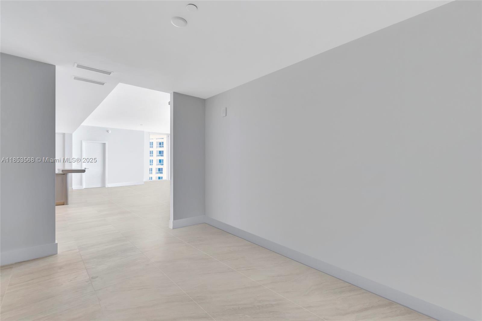 525 N Fort Lauderdale Beach Blvd Unit: 802