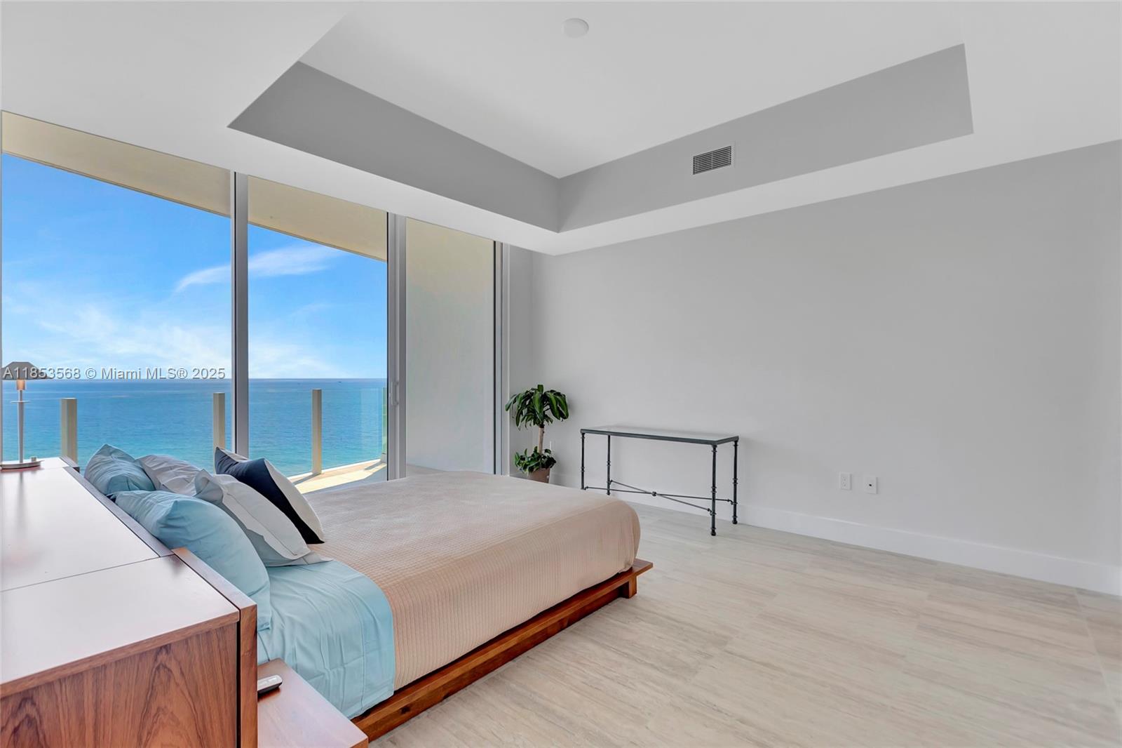 525 N Fort Lauderdale Beach Blvd Unit: 802
