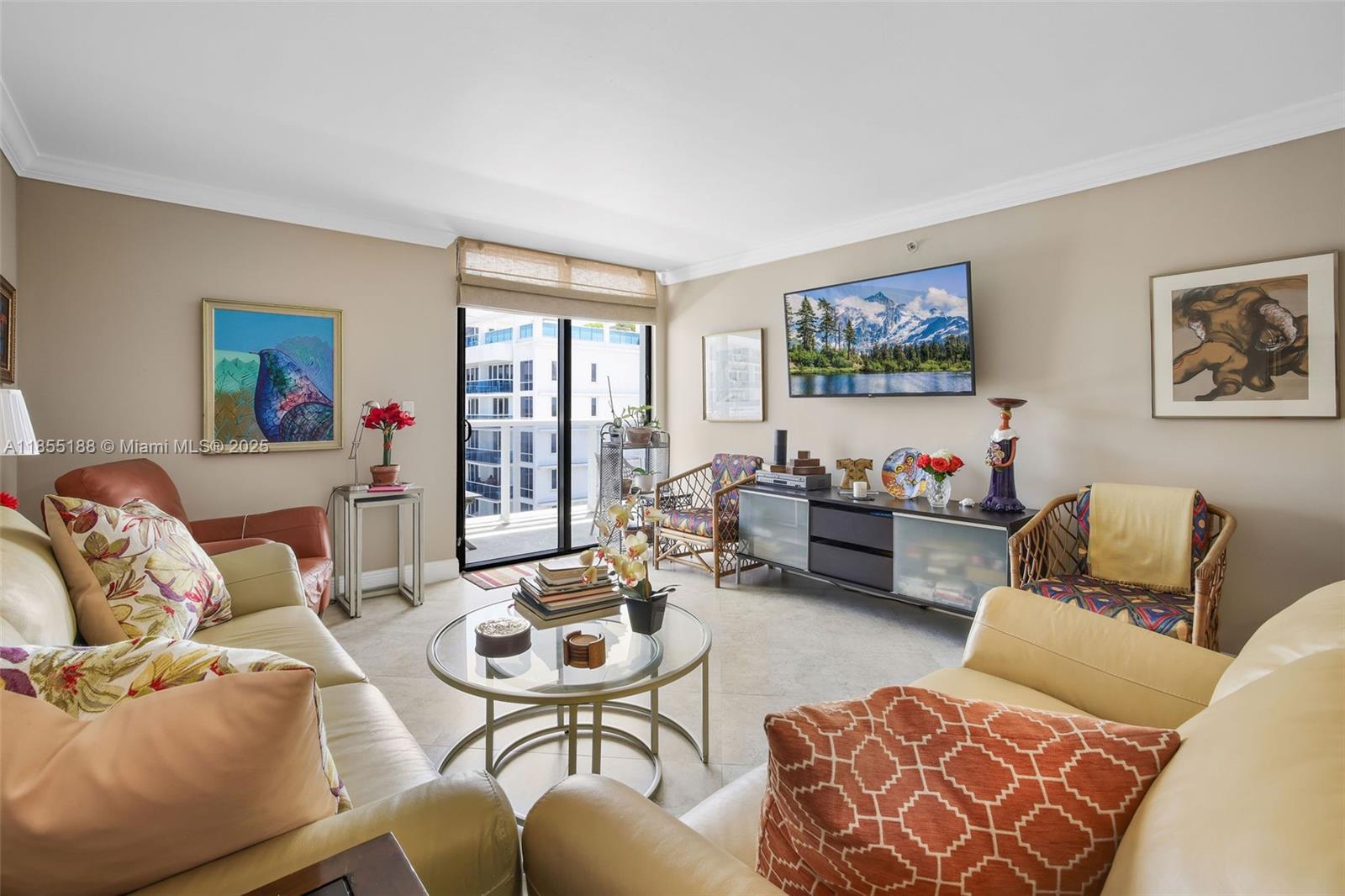 2401 Collins Ave # 1807