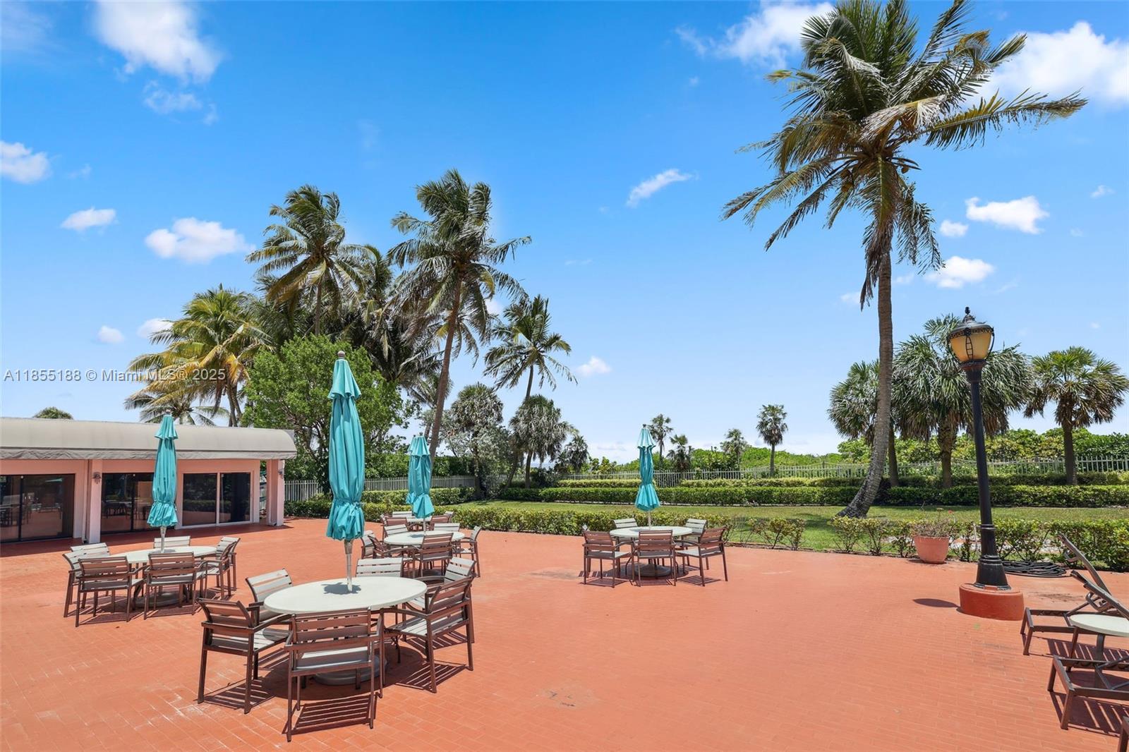 2401 Collins Ave # 1807