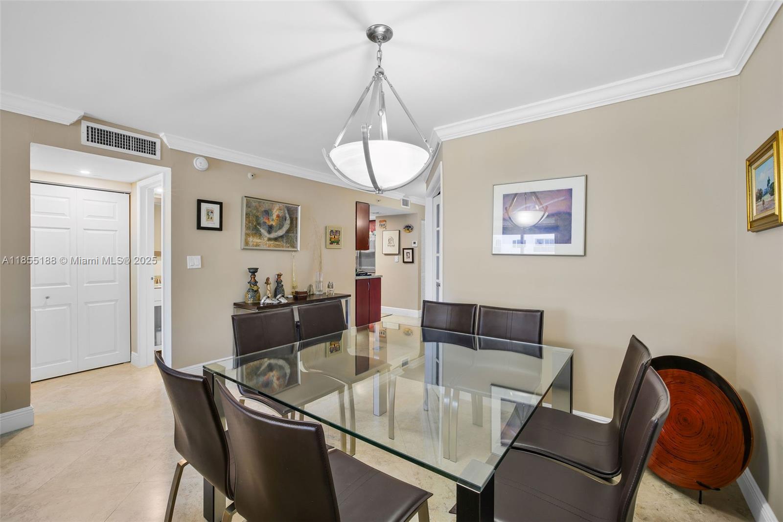2401 Collins Ave # 1807