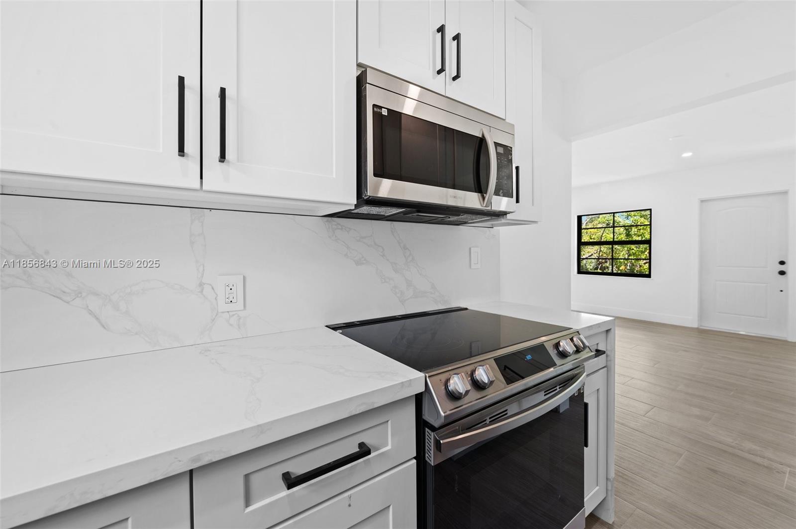 4222 NE 1st Ave # 1
