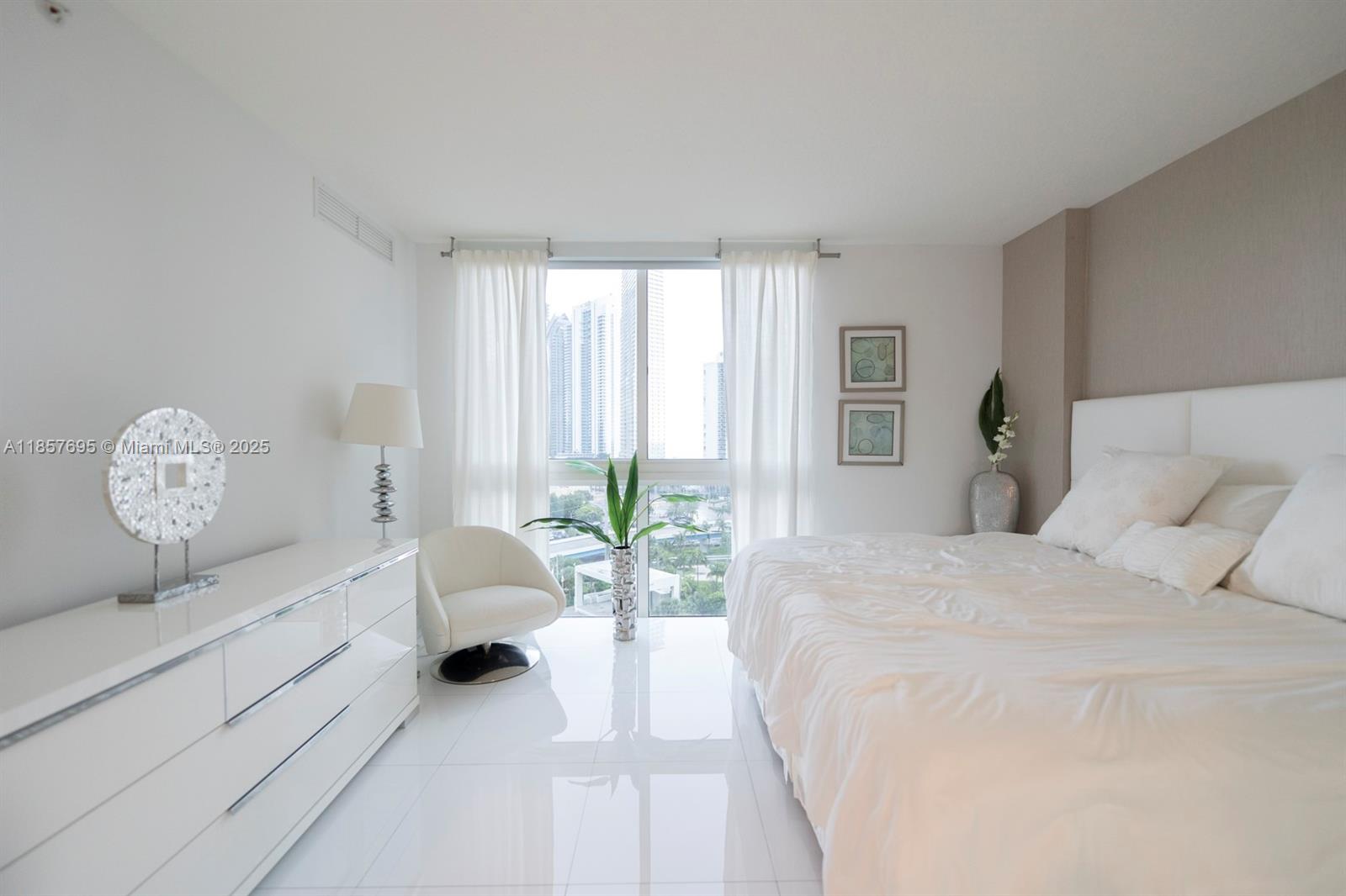 200 Sunny Isles Blvd # 1101 Unit: 2-1101