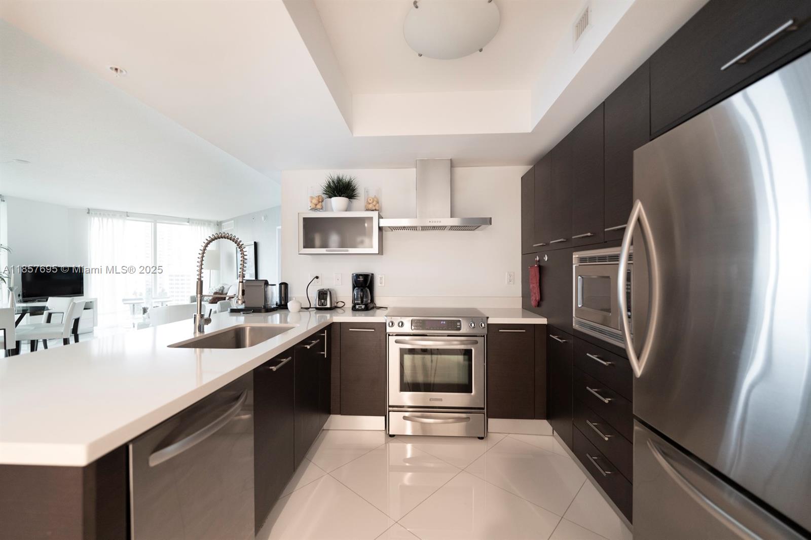 200 Sunny Isles Blvd # 1101 Unit: 2-1101