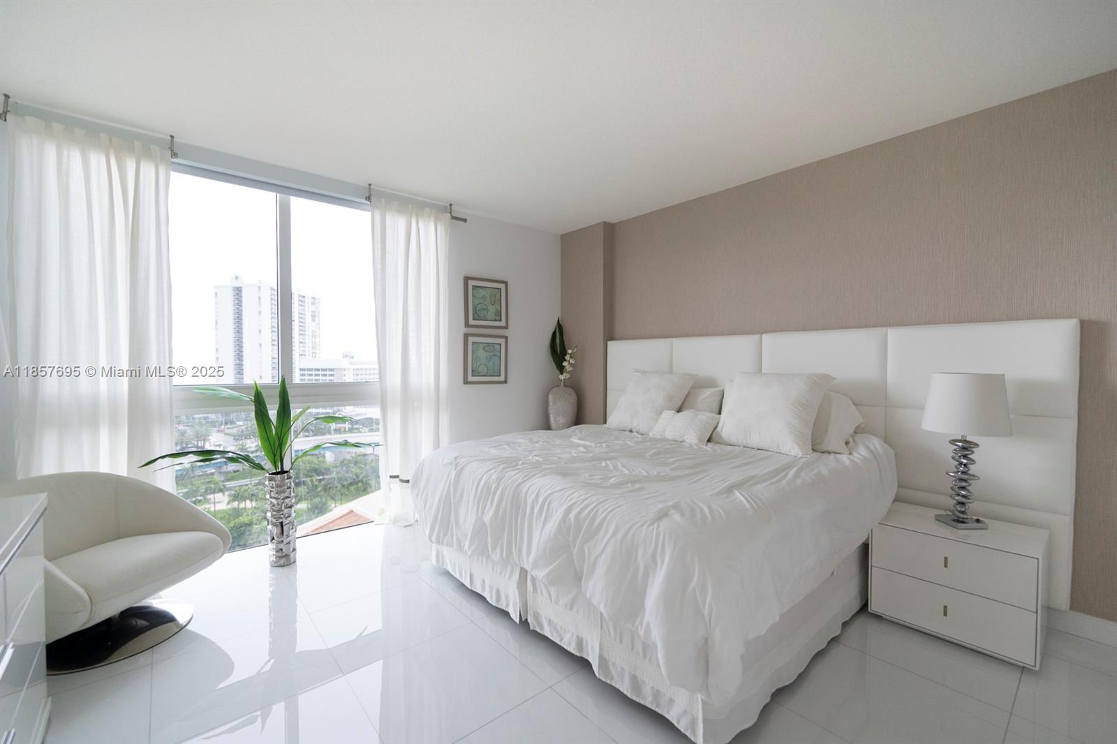 200 Sunny Isles Blvd # 1101 Unit: 2-1101