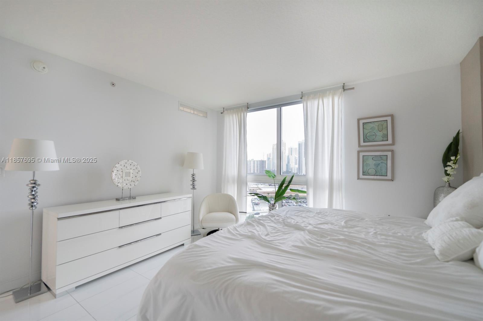 200 Sunny Isles Blvd # 1101 Unit: 2-1101