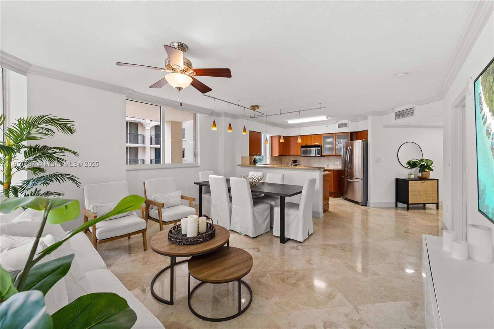 2011 N Ocean Blvd # 401