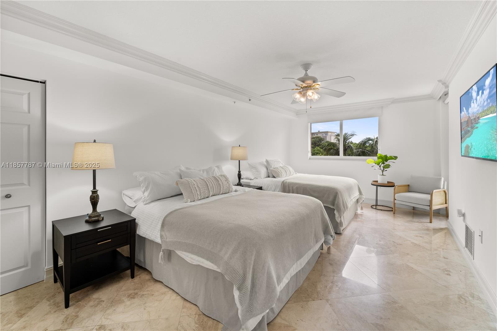 2011 N Ocean Blvd # 401