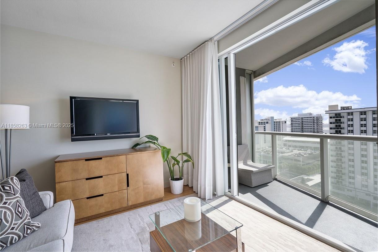 3101 Bayshore Dr # 1201