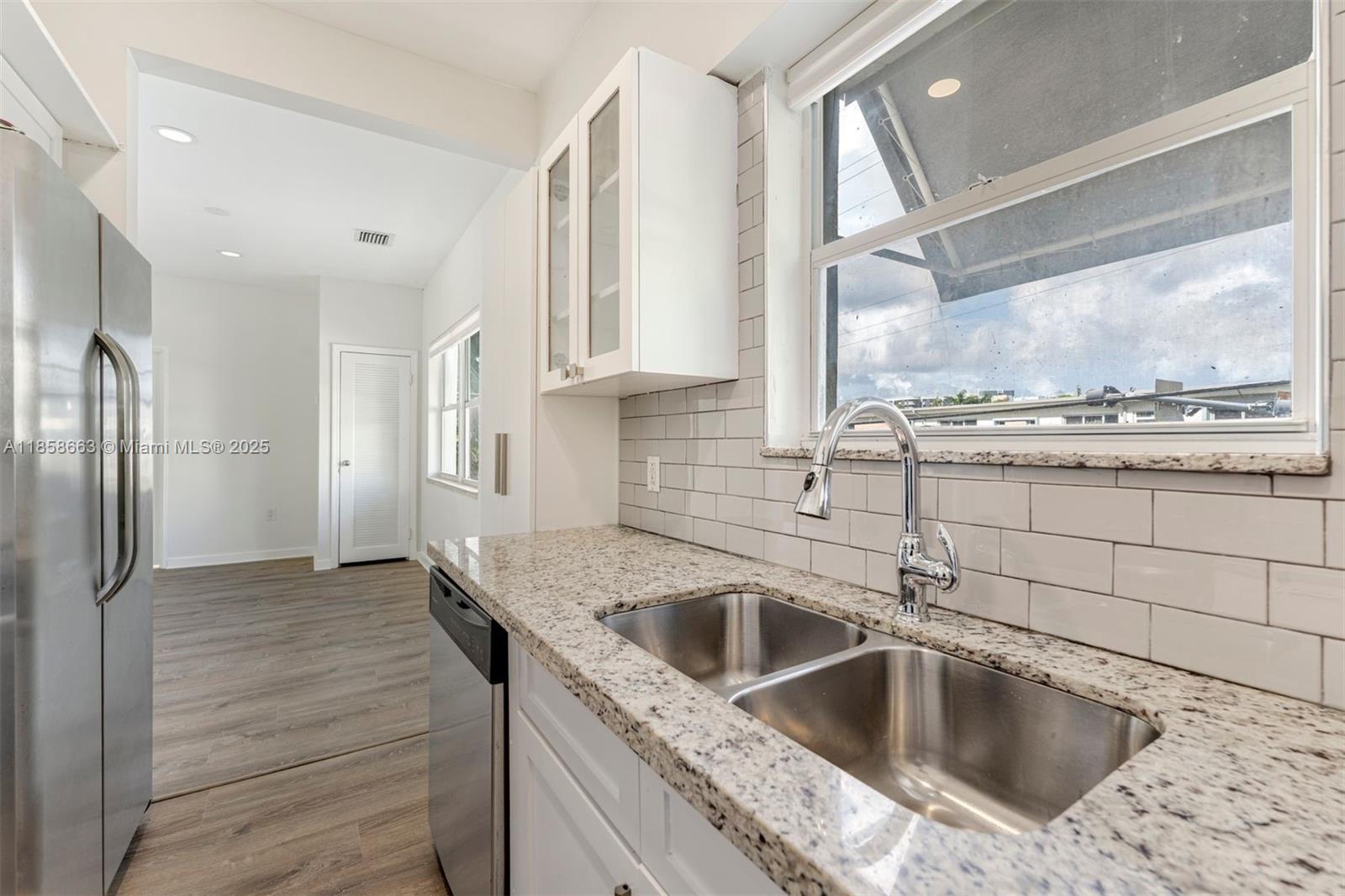 4017 N Meridian Ave # 4017