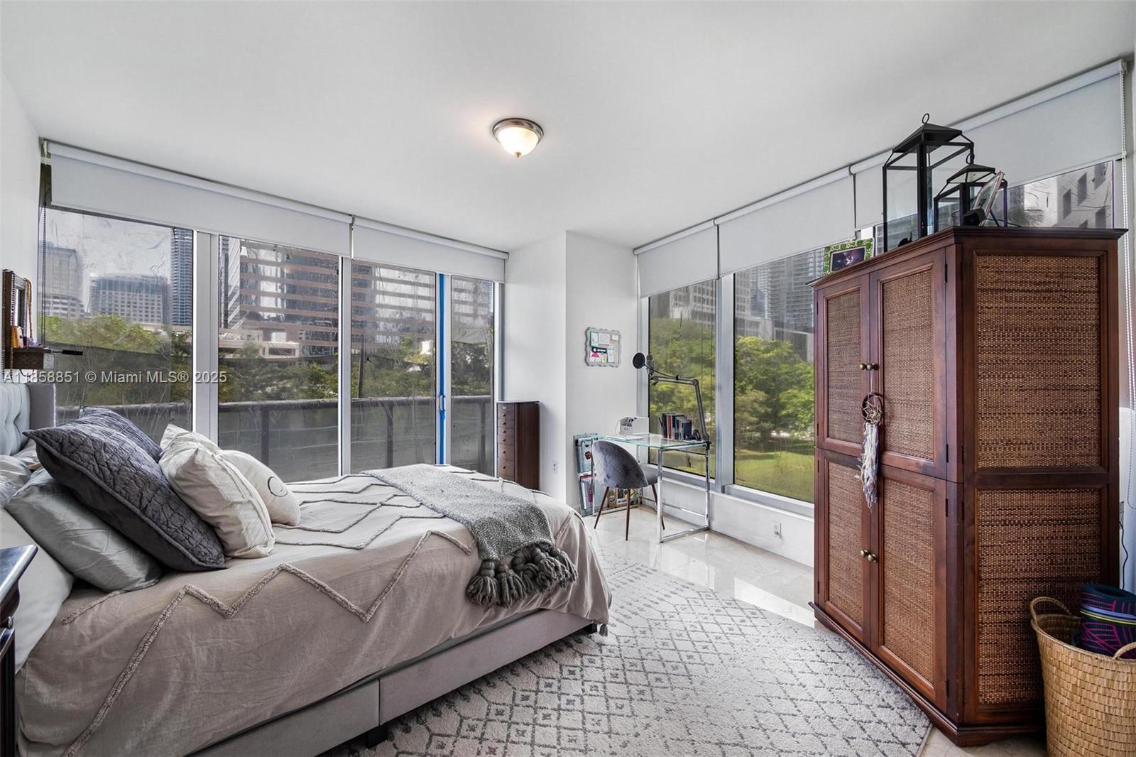 495 Brickell Ave # 411