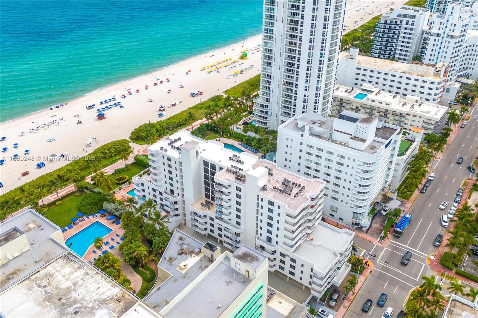 4301 Collins Ave # 907