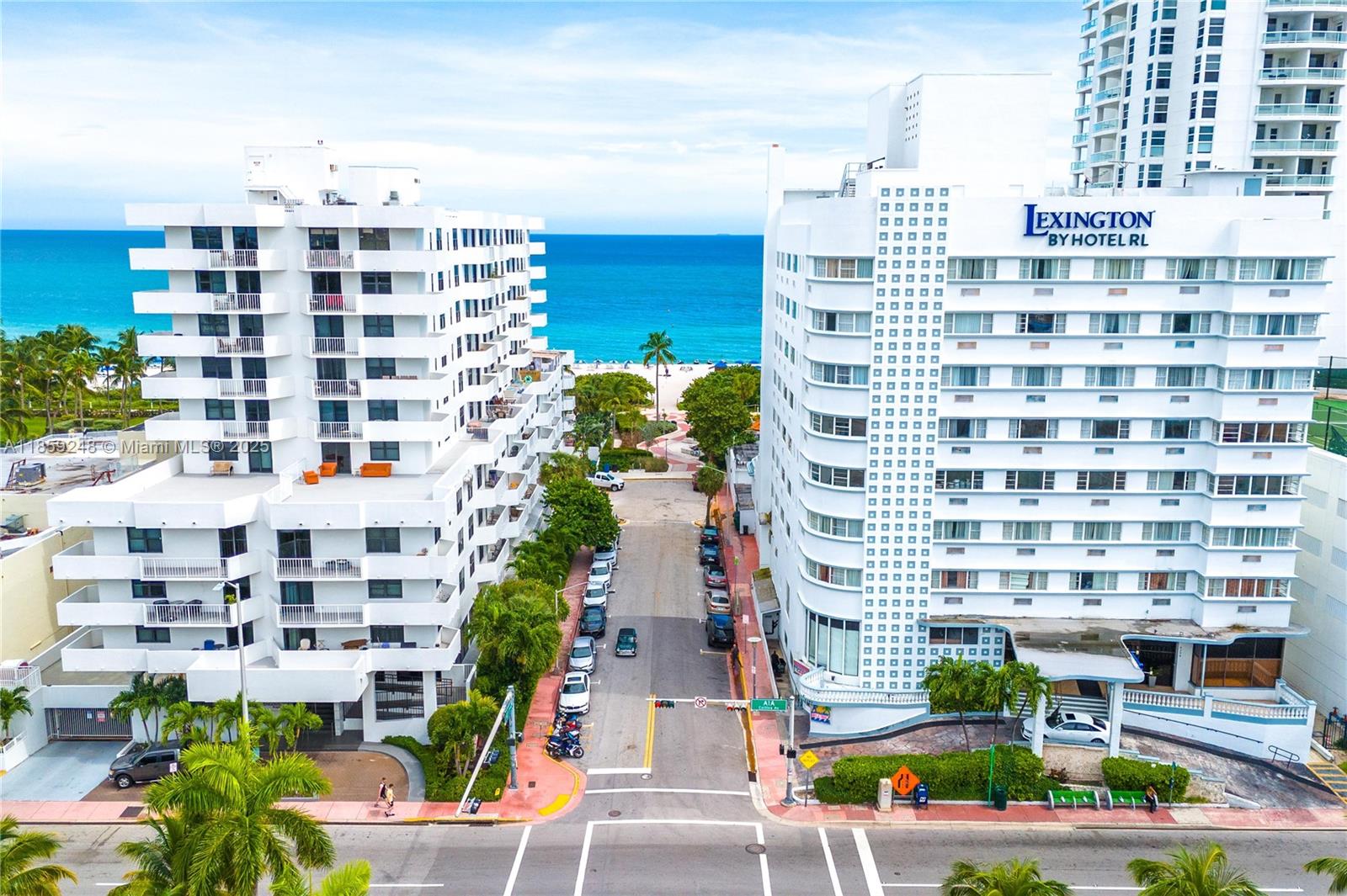 4301 Collins Ave # 907