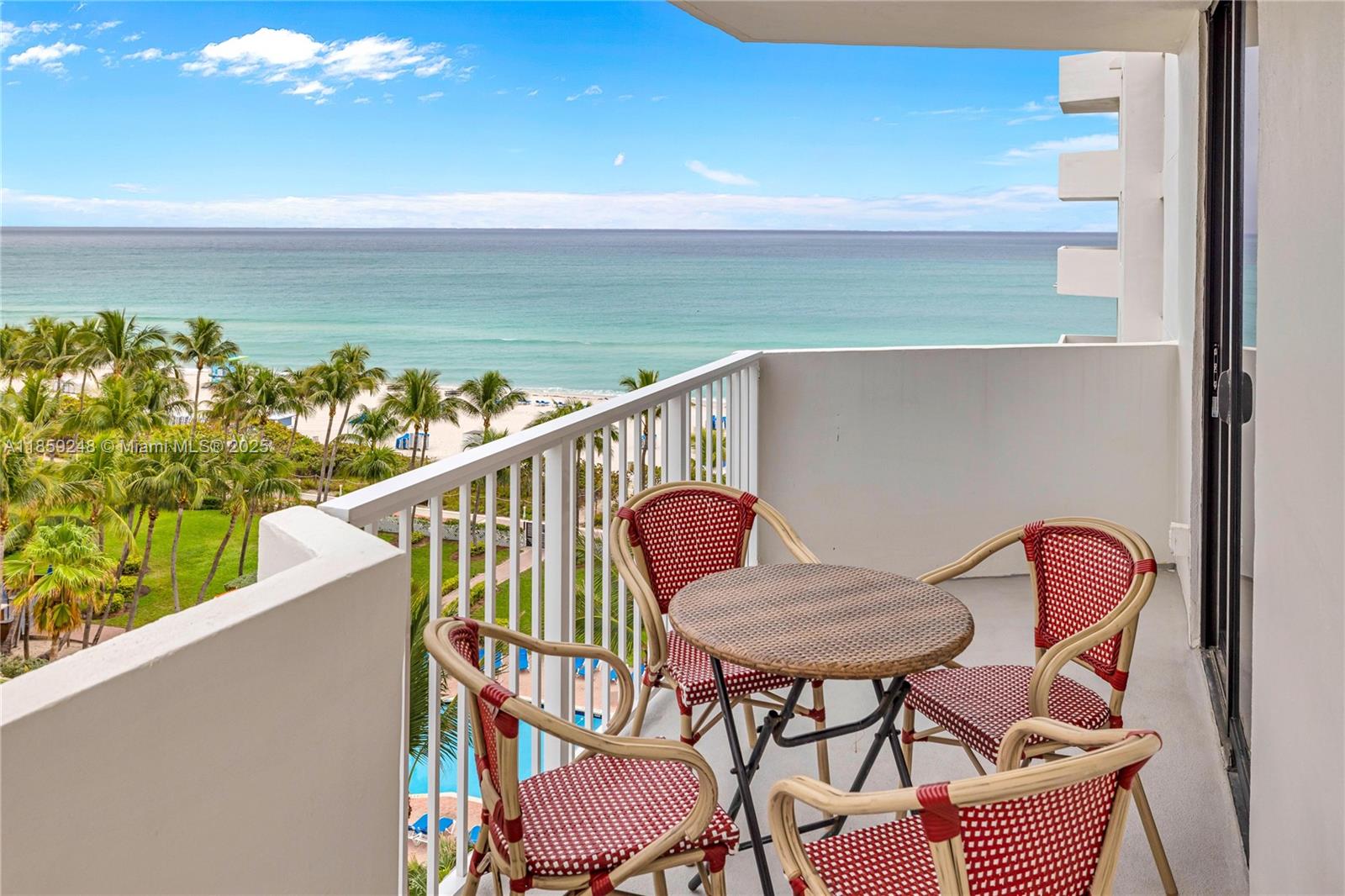 4301 Collins Ave # 907